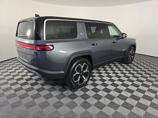 2023 Rivian R1S Adventure