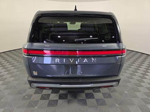 2023 Rivian R1S Adventure