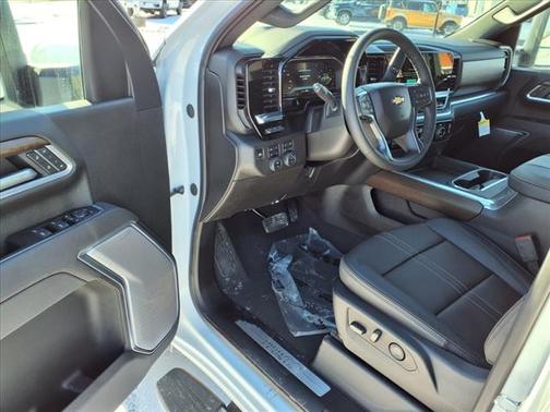 2025 Chevrolet Silverado 3500 High Country