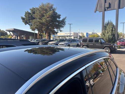 2025 Mercedes-Benz GLC 300 