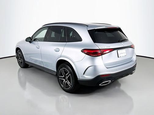 Cirrus Silver Metallic 2026 Mercedes-Benz GLC 300 4MATIC