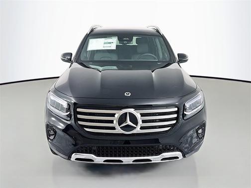 2025 Mercedes-Benz GLB 250 