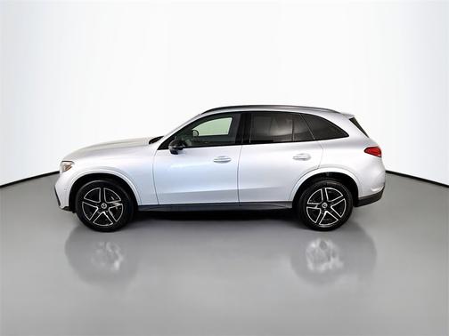 2024 Mercedes-Benz GLC 300 
