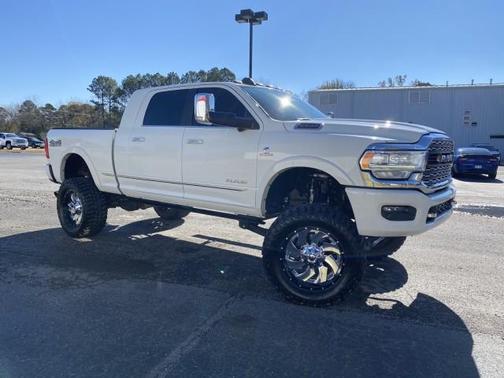 Photo 3 of 41 of 2019 RAM 2500 Limited