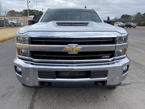 Photo 2 of 32 of 2019 Chevrolet Silverado 2500 LTZ
