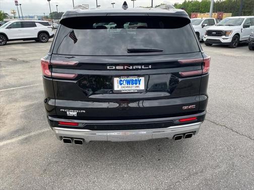 2024 GMC Acadia Denali