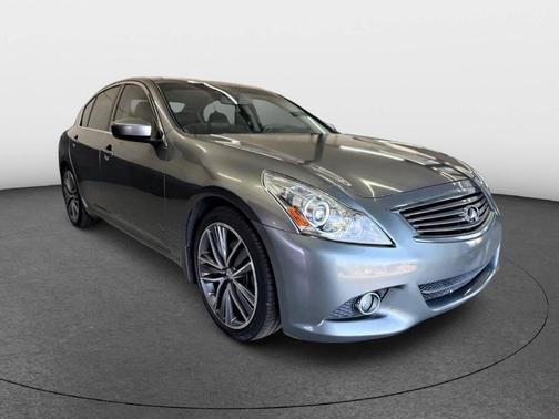 2013 INFINITI G37 Sport