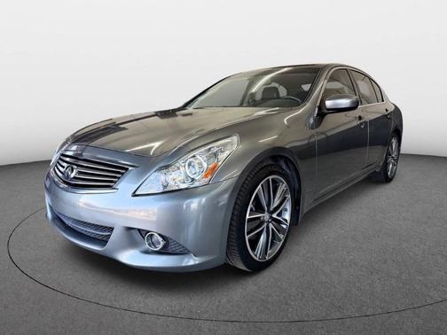 2013 INFINITI G37 Sport