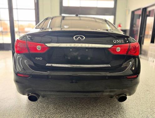 2016 INFINITI Q50 3.0t RED SPORT 400