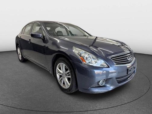 2011 INFINITI G37x Base