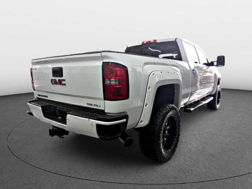 2016 GMC Sierra 2500 Denali