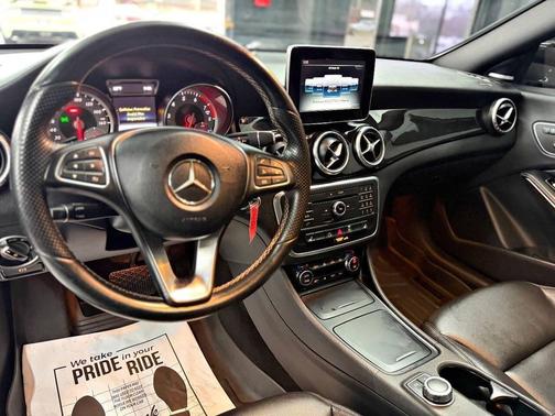 2015 Mercedes-Benz CLA-Class Base