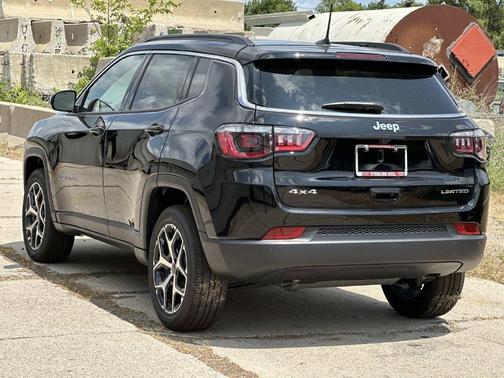 Diamond Black 2026 Jeep Compass Limited