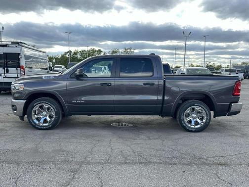 Granite Crystal Clearcoat Metallic 2026 RAM 1500 Big Horn/Lone Star