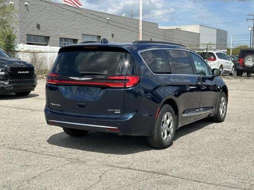 2022 Chrysler Pacifica Limited