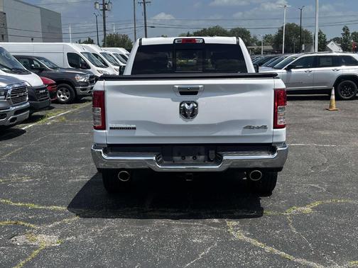 Bright White Clearcoat 2020 RAM 1500 Big Horn