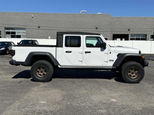 2020 Jeep Gladiator Sport
