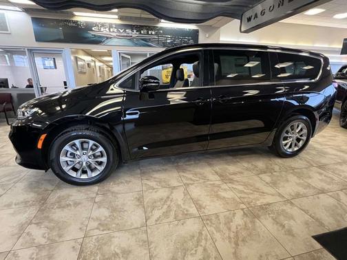 2026 Chrysler Pacifica Limited