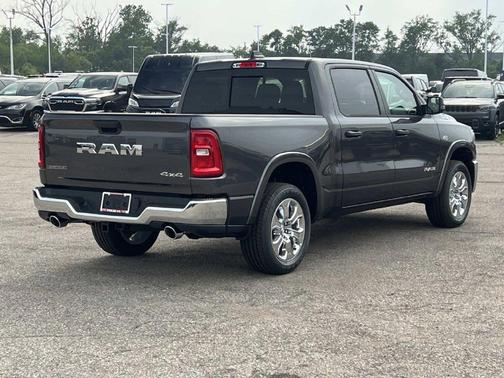 Crystal Metallic 2026 RAM 1500 Big Horn/Lone Star