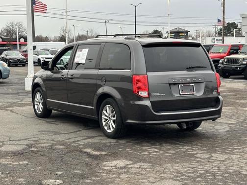 Granite Crystal Clearcoat Metallic 2019 Dodge Grand Caravan SXT