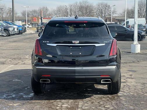 2023 Cadillac XT5 Luxury