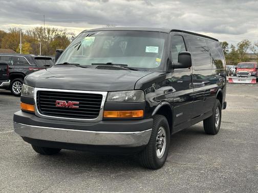 2004 GMC Savana 3500 Cargo