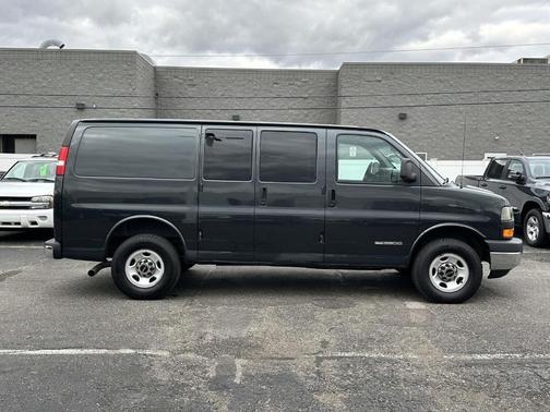 2004 GMC Savana 3500 Cargo