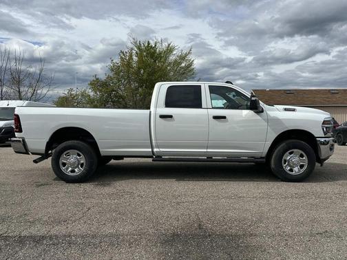 Bright White Clearcoat 2026 RAM 2500 Tradesman