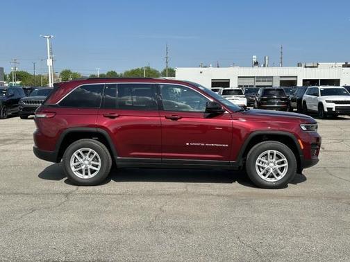2025 Jeep Grand Cherokee Laredo X