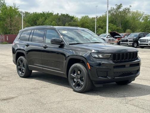 2025 Jeep Grand Cherokee L Laredo