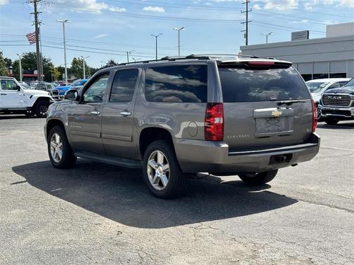 2011 Chevrolet Suburban LS