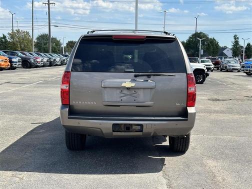 2011 Chevrolet Suburban LS