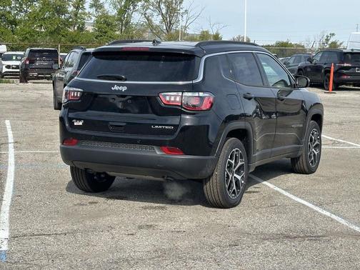 Diamond Black 2026 Jeep Compass Limited