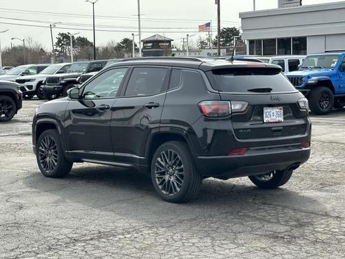 2022 Jeep Compass Altitude