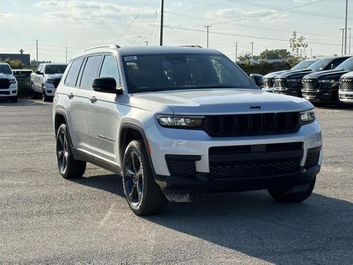 2025 Jeep Grand Cherokee L Laredo