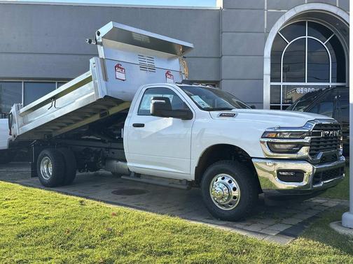 2026 RAM 3500 Tradesman/Big Horn