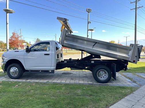 2026 RAM 3500 Tradesman/Big Horn