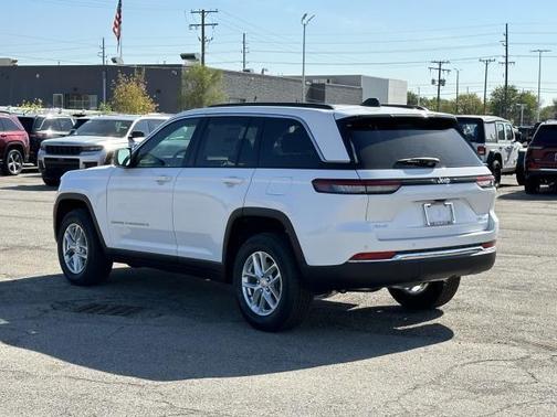 2025 Jeep Grand Cherokee Laredo X