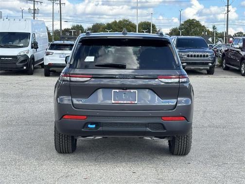 2025 Jeep Grand Cherokee 4xe Trailhawk