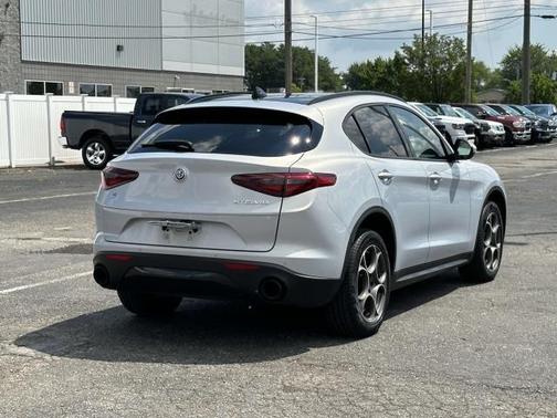 2022 Alfa Romeo Stelvio Sprint