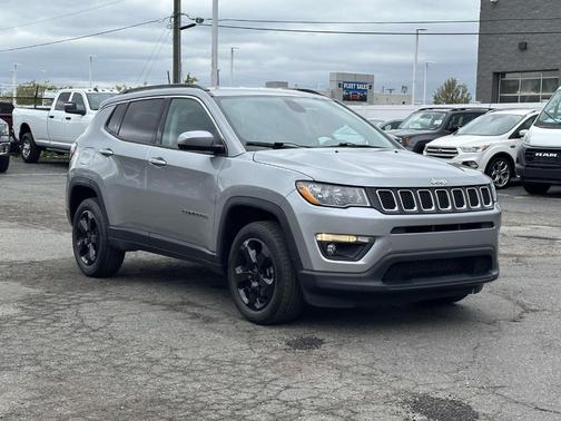 Billet Silver Metallic Clearcoat 2019 Jeep Compass Latitude