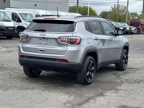 Billet Silver Metallic Clearcoat 2019 Jeep Compass Latitude