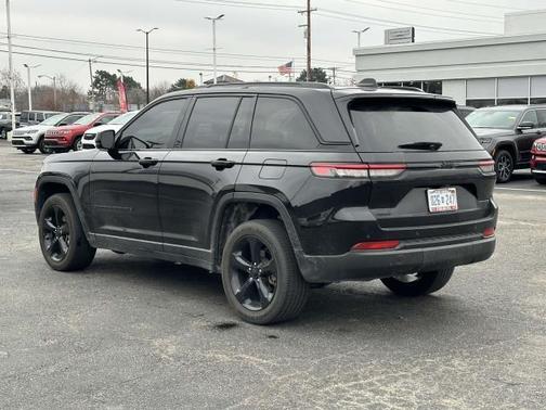 2023 Jeep Grand Cherokee Altitude