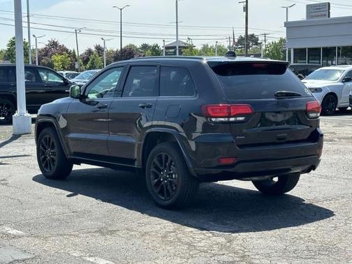 2017 Jeep Grand Cherokee Altitude
