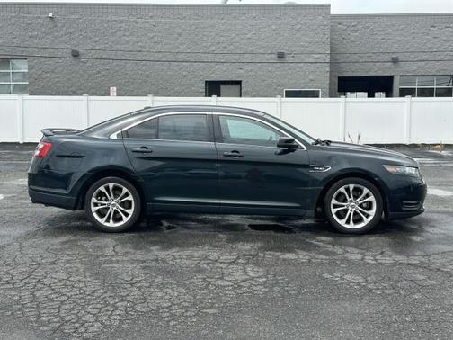 2014 Ford Taurus SHO