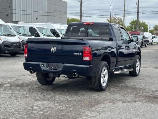 True Blue 2014 RAM 1500 Tradesman/Express