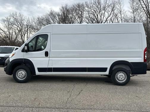 Bright White Clearcoat 2026 RAM ProMaster 2500 High Roof