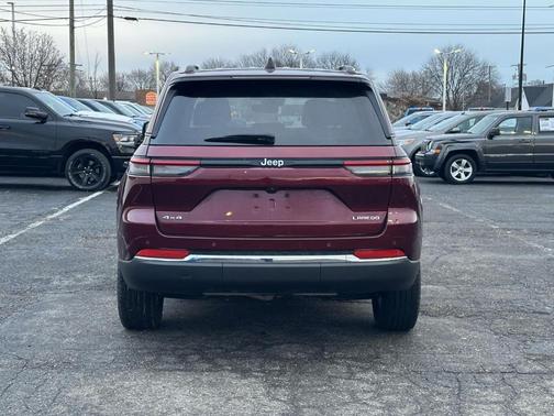 2024 Jeep Grand Cherokee Laredo