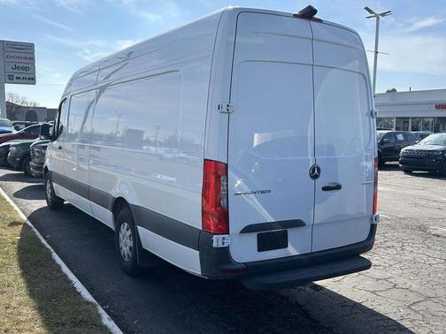2022 Mercedes-Benz Sprinter 2500 170 WB High Roof Extended Cargo
