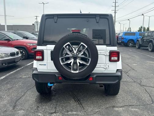 Bright White Clearcoat 2024 Jeep Wrangler 4xe Sport